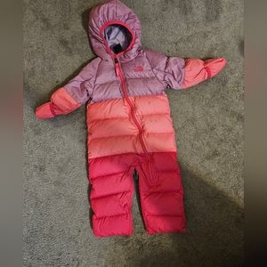 The North Face Infant Lil Snuggler 550 Fill Down Snowsuit in Pink (Size 6-12M)